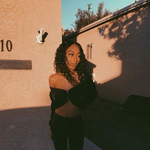 Meet your Posher, Jae